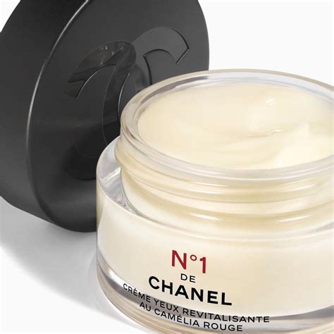 chanel dark circle eye care|de chanel revitalizing eye cream review.